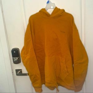 NWT  Hoodie a size M super cute.